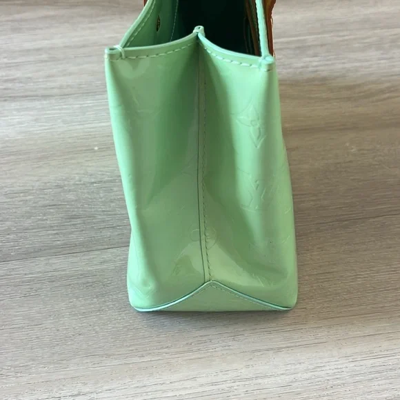 Louis Vuitton Mint Green purse - Picture 6 of 7